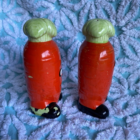 Vintage Salt & Pepper Shaker set anthropomorphic carrots kitsch - Picture 4 of 5